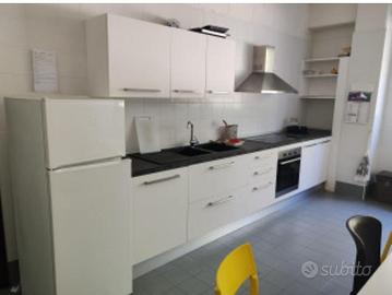 Cucina moderna completa ancora in garanzia