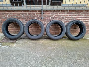 4 pneumatici estivi Goodyear 215/55 R17 98W