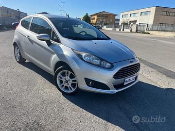 Ford Fiesta 1.6 TDCi Titanium GRANDINATA