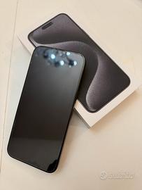 iPhone 15 Pro Max 256GB nero titanio + accessori