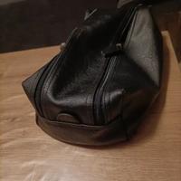 Beauty case in pelle nera Emanuela Biffoli