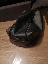 Beauty case in pelle nera Emanuela Biffoli