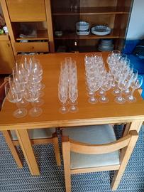 SET DI BICCHIERI DI CRISTALLO CON MOTIVO FLOREALE