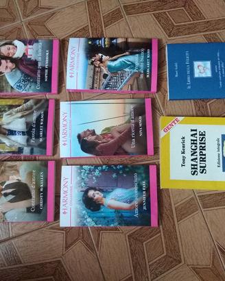 libri collezione Harmony e vari