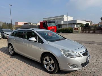 Opel astra 1.7 diesel 125cv anche neo patentati