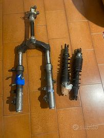 Forcella + ammortizzatore Majesty 400