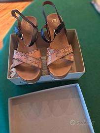 sandali