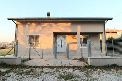 CASA INDIPENDENTE A CESENA