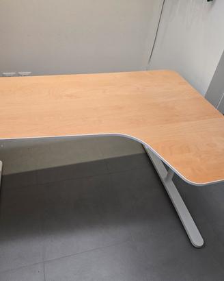 Scrivania Ikea bekant 160x110