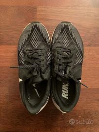 Nike Zoom winflo nere