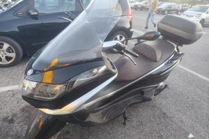 Piaggio X10 500
