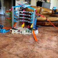 Mega Garage Hot Wheels