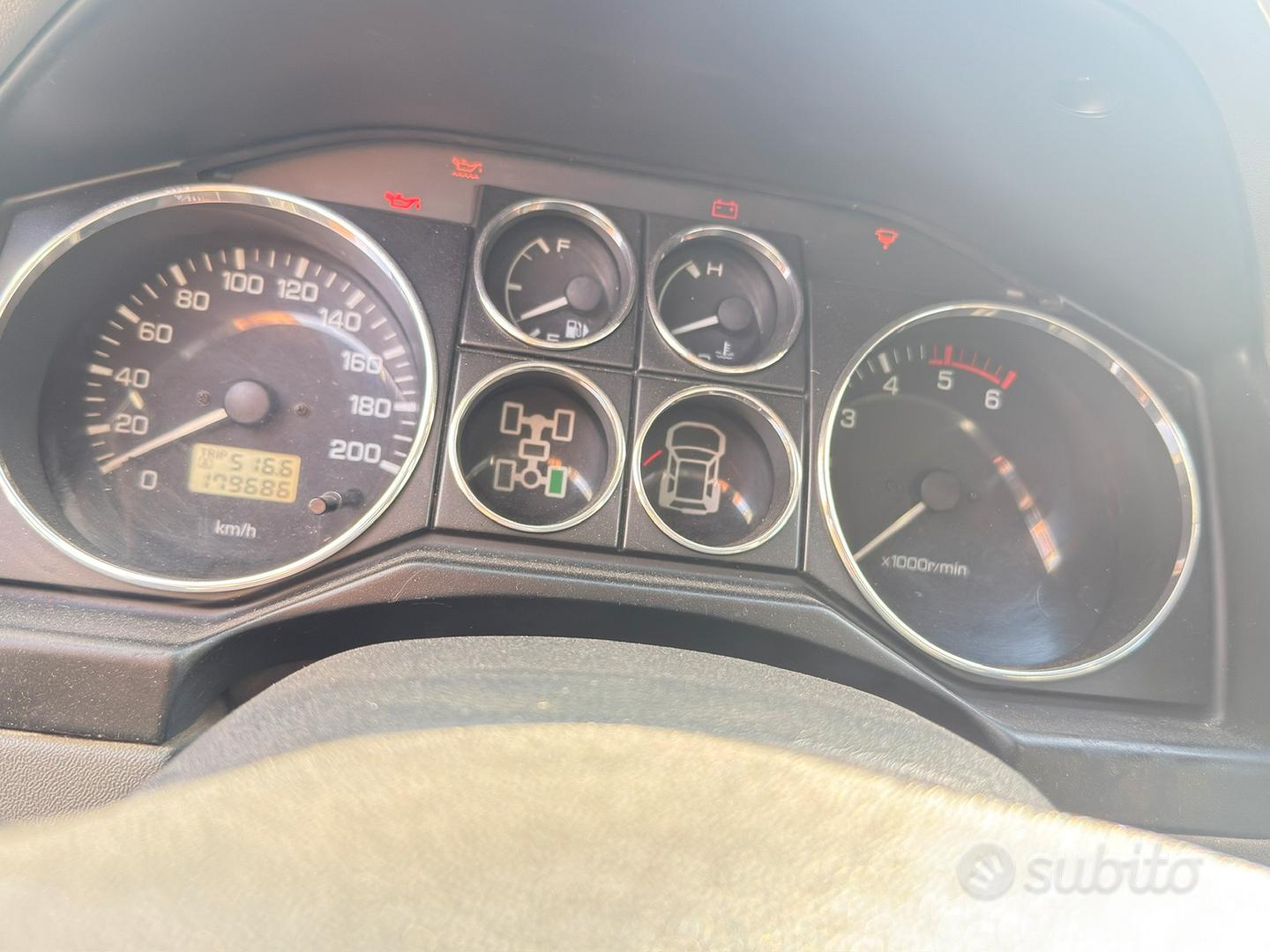 Mitsubishi Pajero 2000 photo 4