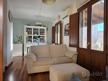 Trilocale ultimo piano con P.Auto