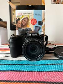 Kodak Pixpro AZ426 nuova+SD+2 batterie+cavo