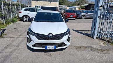 Renault Clio dicembre 2025