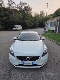 Volvo V40 D2 
