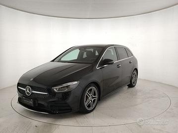 Mercedes-Benz Classe B B 180 d AMG Line Premi...
