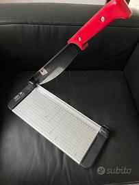 Taglierina s leva di sicurezza,  M+S