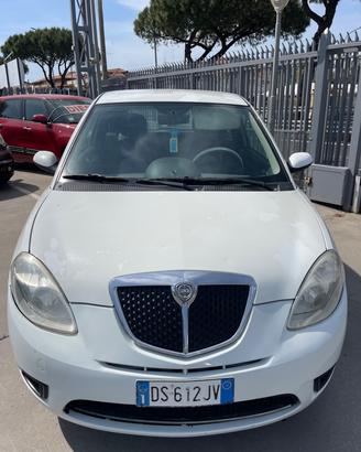 Lancia Ypsilon 1.2 Argento