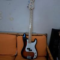 Fender player precision bass 