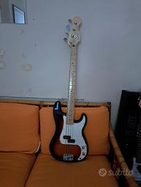 Fender player precision bass 