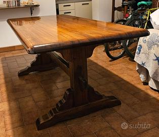 Tavolo usato in massello di noce