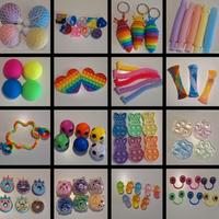 BOX FIDGET M (10 PEZZI)