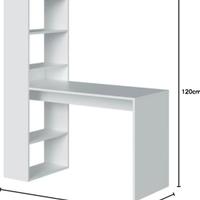 Scrivania con scaffali