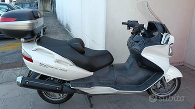 SUZUKI BURGMAN 650