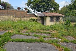 Zagarolo:locale con terreno