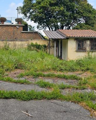 Zagarolo:locale con terreno