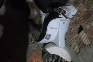 vespa v 50 automatica