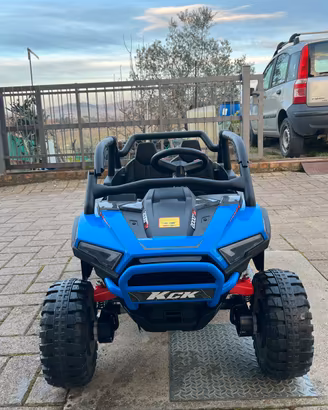 Fuoristrada bimbo 4x4 a batteria