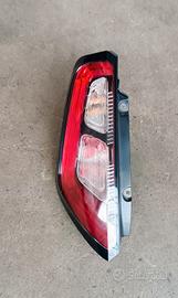 Fanale posteriore led sx Fiat Punto Evo 