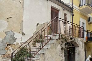 Fabbricato terra-cielo da ristrutturare di 55 mq