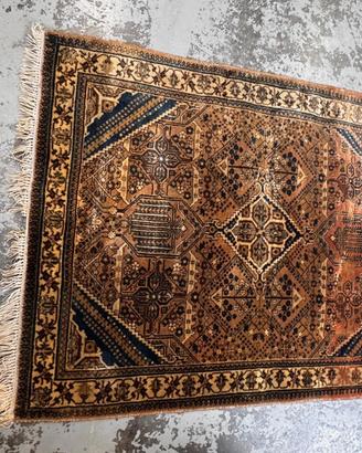 Tappeto orientale stile persiano vintage