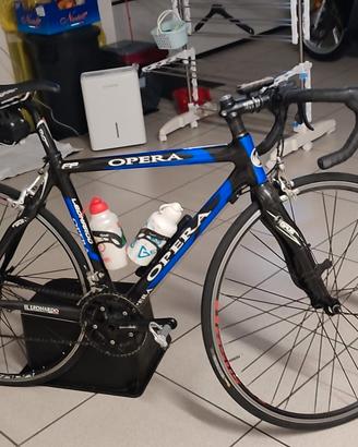Bicicletta da corsa Pinarello Opera