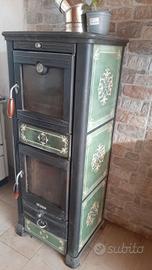 stufa con forno in maiolica