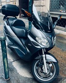 Piaggio x9 evolution 250