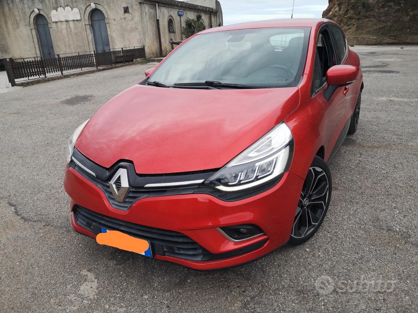 RENAULT Clio 4ª serie - Foto e Immagini Esclusive - Archivio 