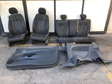 Sedili grigio scuro Opel Corsa 2011 3 porte