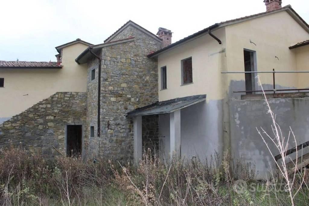 Immobile in asta di 21873 m² a Castellina in Chian - Altro
