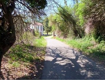 Immobile in asta di 107900 m² a Asti