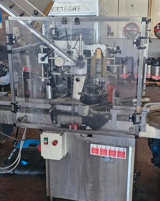 Impianto di imbottigliamento vini