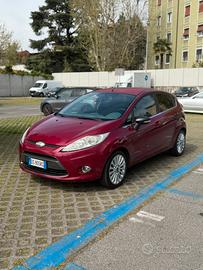 Ford fiesta 1.2 Benzina per neopatentati