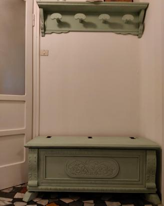 Attaccapanni e cassapanca Shabby chic
