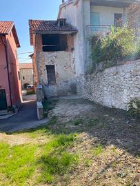 Fabbricato uso magazzino