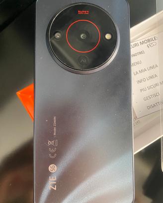 Telefono ZTE Blade A76