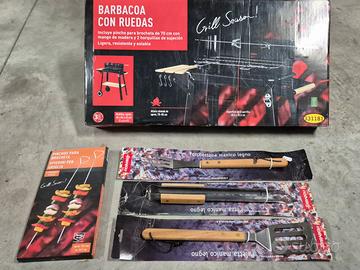 Barbecue grill con ruote, con accessori
